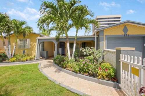 231 Sequoia Dr, West Palm Beach, FL 33409-3603