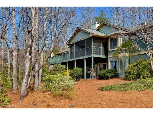 1300 Mountain Meadow Dr, Hendersonville, NC 28739-8826