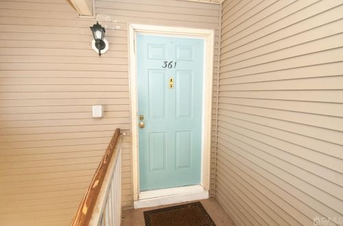 361 Wycoff Way, East Brunswick NJ  08816-5658 exterior