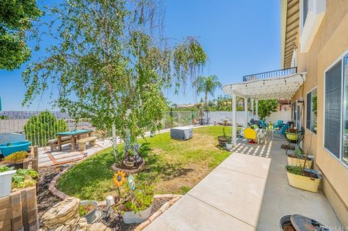 28 Del Brienza, Lake Elsinore CA  92532-0221 exterior