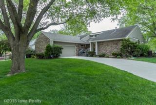 9704 Hammontree Dr, Des Moines, IA 50322-1352