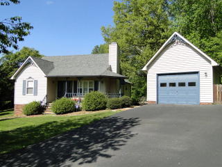 71 Kirby Ln, Cookeville, TN 38501-3955