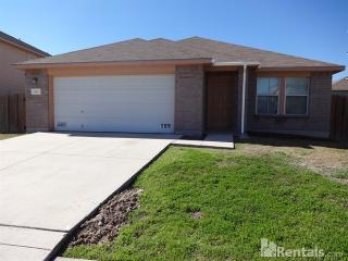 7827 Copper Holw, Schertz TX  78109-3932 exterior