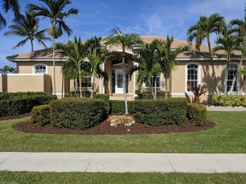1540 Collingswood Ave, Marco Island, FL 34145-5835