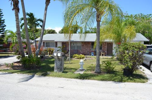 725 Northview Dr, Jupiter, FL 33458-4240