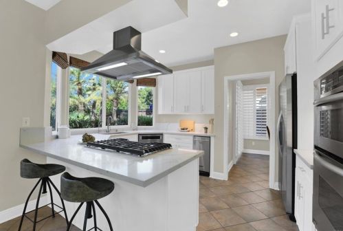 4914 Caminito Vista Lujo, San Diego CA 92130-2861 exterior