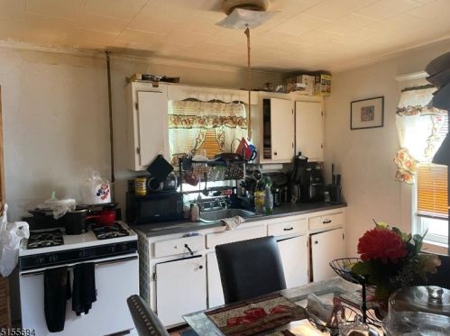 523 2nd Ave, Roselle NJ  07203-0010 exterior