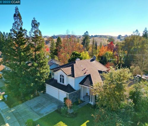 10 Stirling Dr, Danville, CA 94526-2921