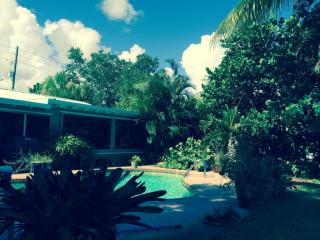355 Center St, Jupiter FL  33458-4316 exterior