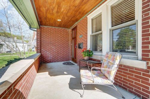 8 Alpine Dr, Covington, KY 41017-2942