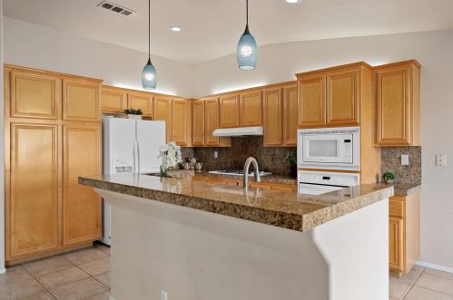 82356 Crosby Dr, Indio CA  92201-7636 exterior