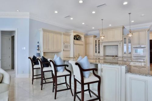 535 Ocean Shore Blvd, Ormond Beach FL  32176-5401 exterior