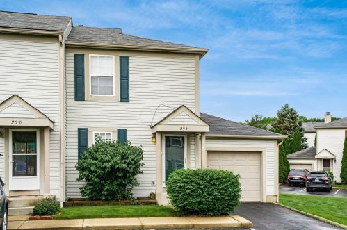 234 Hawkins Ln, Blacklick, OH 43004-9390