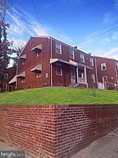 4326 F St, Washington, DC 20019-4257