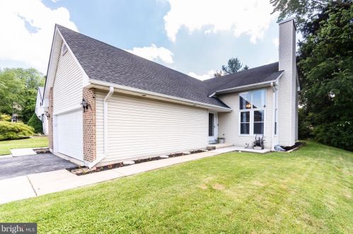 824 Bess Ln, Wilmington, DE 19803-4002