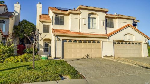 821 Vassar Dr, Vacaville, CA 95687-4681