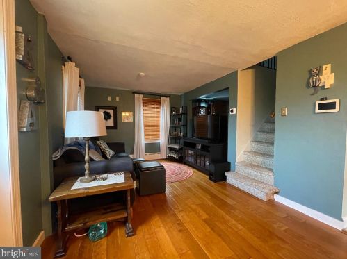 1223 Feist Ave, Pottstown PA  19464-3923 exterior