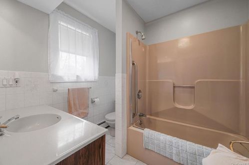 67 Main St, Washingtonville NY  10992-1212 exterior