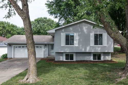 1115 Sunset Dr, Palmyra, IA 50047-9768