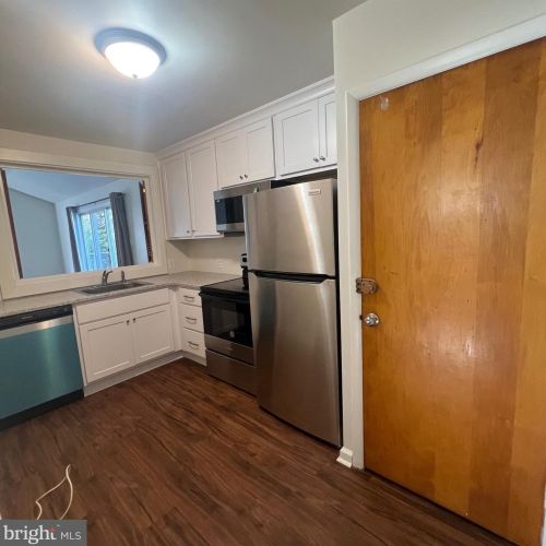 10 Forest Ave, Willow Grove PA  19090-2730 exterior