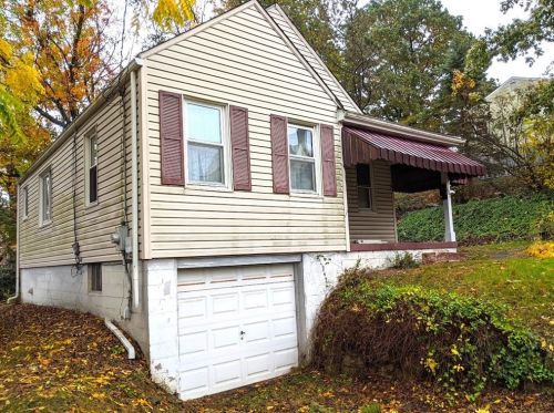 402 Lewis Ave, Jeannette, PA 15644-2508