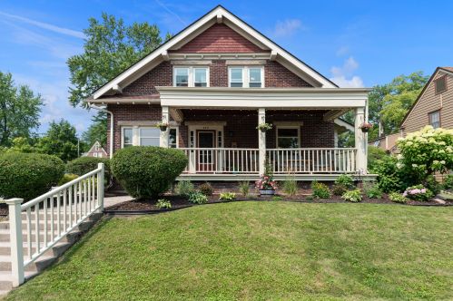 452 7th Ave, West Bend, WI 53095-3914
