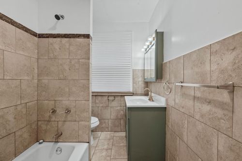 5438 Jackson St, Pittsburgh PA  15206-5311 exterior