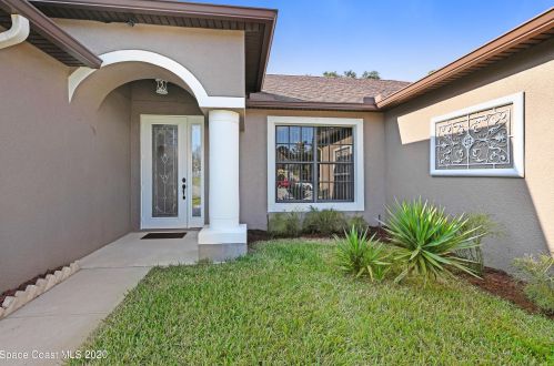 104 Reading Ave, Titusville, FL 32796-6102
