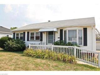 2919 Standish Ave, Cleveland, OH 44134-4245