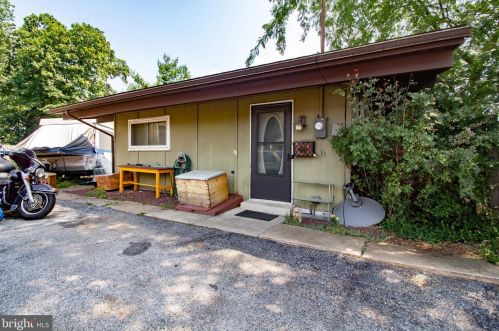 11 Prospect St, Red Lion, PA 17356-1117