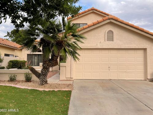 10913 Poinsettia Dr, Avondale AZ  85392-3720 exterior