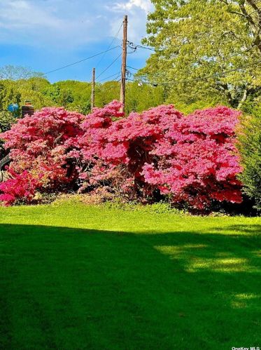 305 Bayberry Rd, Southold NY  11971-4436 exterior