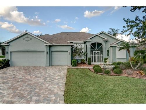 939 Golf Course Pkwy, Davenport, FL 33837-5535
