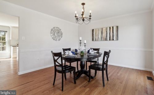 11824 Troika Ct, Woodbridge VA  22192-6282 exterior