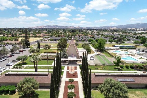 129 Rainier Cir, Vacaville CA  95687-3309 exterior