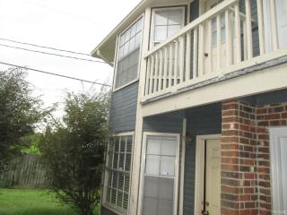 820 Meadow Glen Ave, Zachary, LA 70791-8131