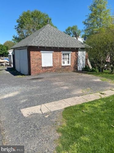 1154 Center Ave, Pottstown, PA 19464-5804