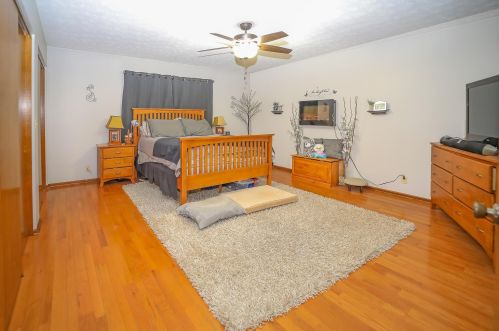 312 Hessenauer Dr, Sugar Grove Lake OH  44833-2343 exterior