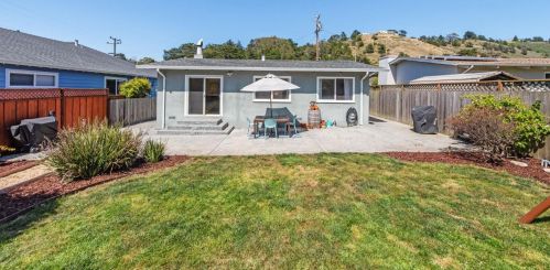 360 Milagra Dr, Pacifica CA  94044-2335 exterior