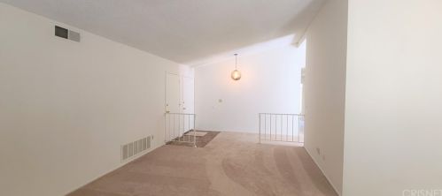 28535 Winterdale Dr, Santa Clarita CA  91387-3136 exterior