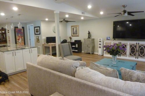 1124 Sabal Palm Ln, Sebastian FL  32976-6704 exterior