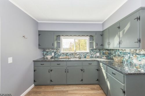 35 Harrison St, Wantage NJ  07461-2119 exterior