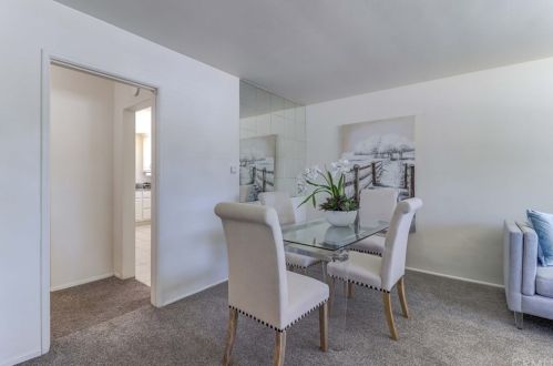 9122 Olive St, Bellflower CA  90706-4518 exterior