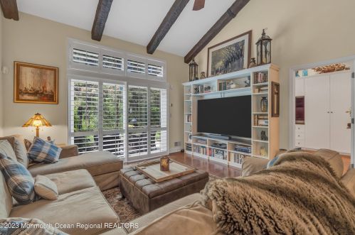 92 Riva Blvd, Bricktown NJ 08723-7983 exterior