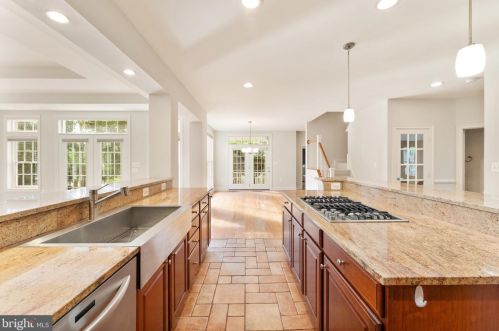 43530 Butler Pl, Leesburg VA 20176-7428 exterior