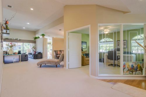 208 Legendary Cir, West Palm Beach, FL 33418-8414