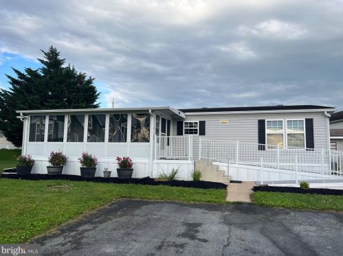 362 Carnation Dr, Smithville, PA 17560-9670