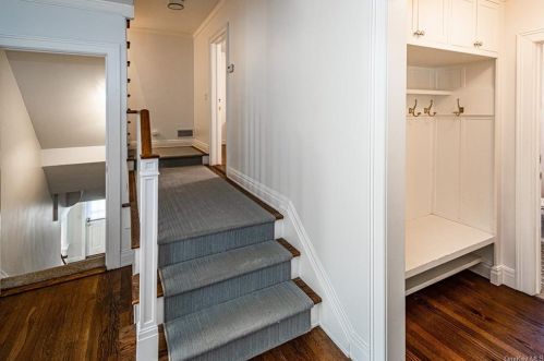 25 Laporte Ave, Mount Vernon NY  10552-1016 exterior