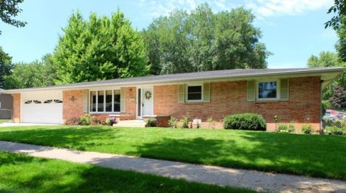 805 11th St, Spencer IA  51301-4942 exterior