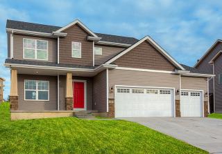 1476 95th St, West Des Moines, IA 50266-9023